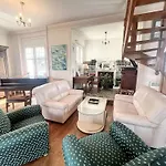 Maison Mitoyenne En Front De Avec Jardin, Centre De Jullouville, Acces Direct - Fr-1-361-472 * Жуллувиль-ле-Пен