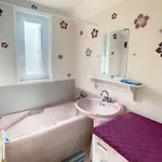 Maison Mitoyenne En Front De Avec Jardin, Centre De Jullouville, Acces Direct - Fr-1-361-472 * Жуллувиль-ле-Пен