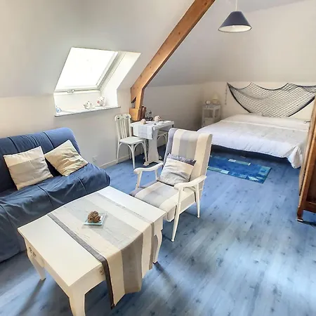 Апартаменты Maison Mitoyenne En Front De Avec Jardin, Centre De Jullouville, Acces Direct - Fr-1-361-472