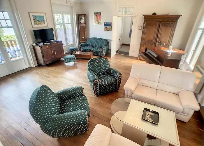 Maison Mitoyenne En Front De Avec Jardin, Centre De Jullouville, Acces Direct - Fr-1-361-472 Apartment Jullouville-les-Pins